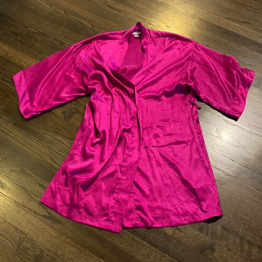 Victorias Secret Pink Robe Small Vintage Silky S EUC